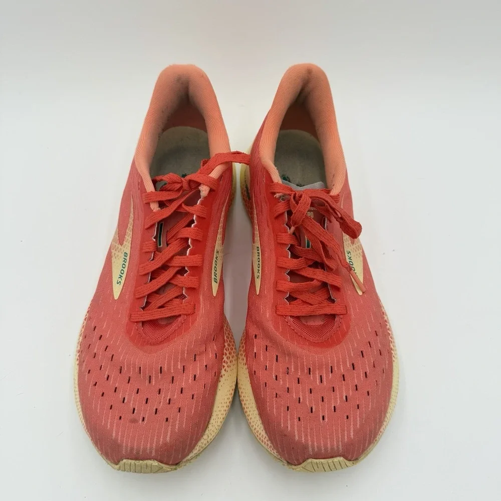 BROOKS Hyperion Tempo Women's Size 9.5 Coral‎ / Flan Running Shoes Athletic Gym